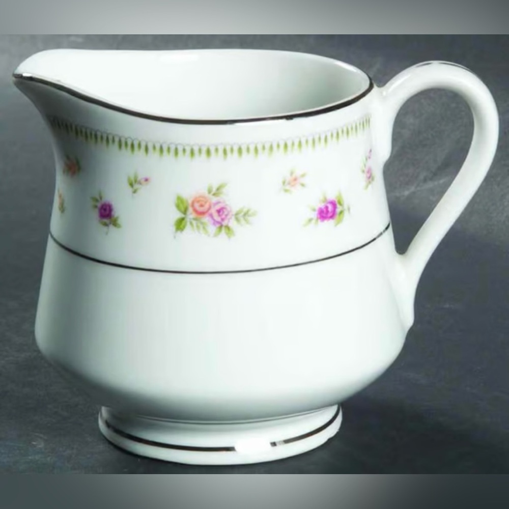ABINGDON 💐Fine Porcelain China Creamer Pitcher